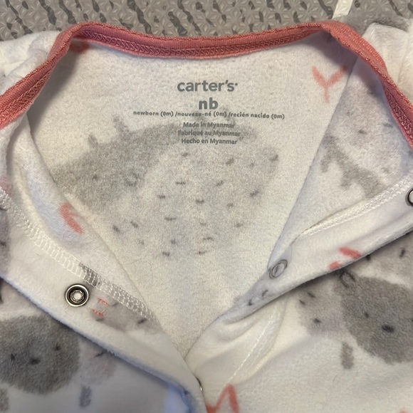 Carter’s fleece footie- NB - Picture 3 of 3